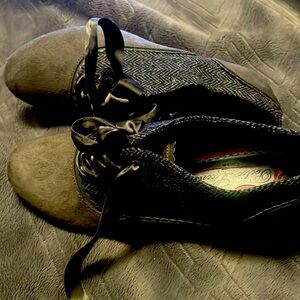 Poetic License London Sz 39